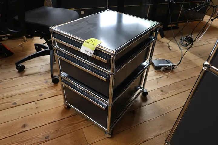 USM Haller Rollcontainer Maße: 42 x 52 x 64 cm